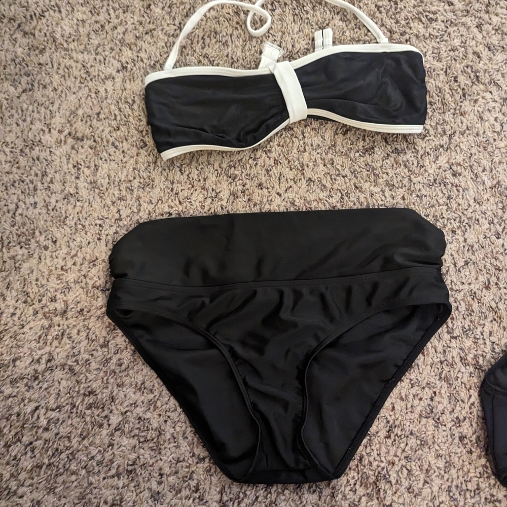 Two Large Bikinis Floral Pattern Solid Great Cond… - image 1